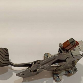 Renault Koleos II Pédale de frein 465014CC0B