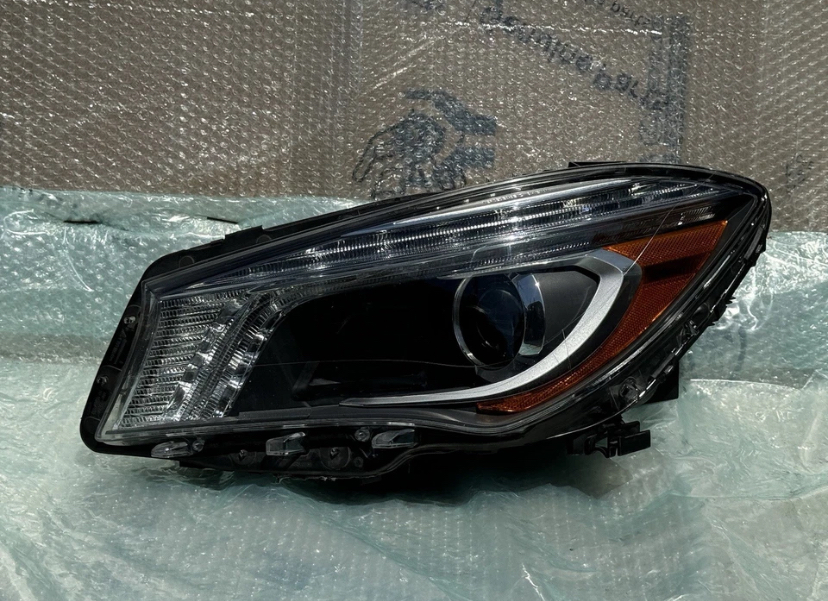 2014 2015 2016 MERCEDES CLA250 CLA45 LH LEFT HEADLIGHT BI-XENON SHELL OEM USED