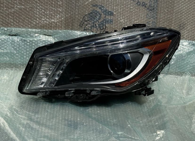 2014 2015 2016 MERCEDES CLA250 CLA45 LH LEFT HEADLIGHT BI-XENON SHELL OEM USED – Image 2