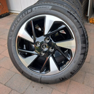 Opel Astra H 4x100 ET35 16 wheels 205/55 R16