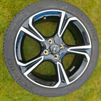 Opel Astra H 4x100 ET35 16 wheels 205/55 R16
